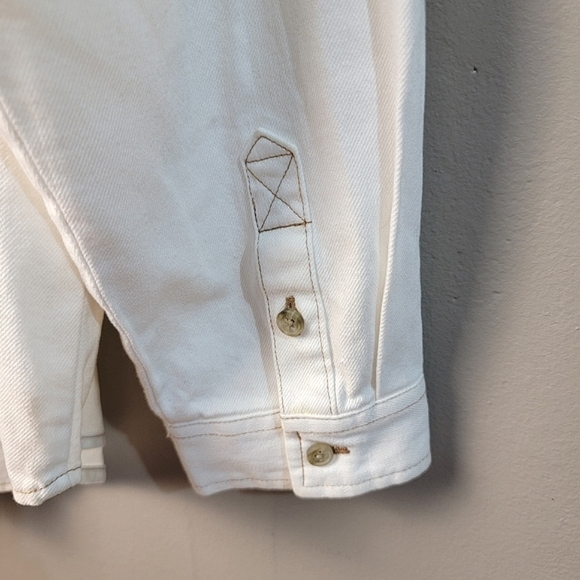 American Eagle NWT 100% COTTON White Classic Button-Up Denim Jacket - SIZE LARGE - Picture 5 of 8